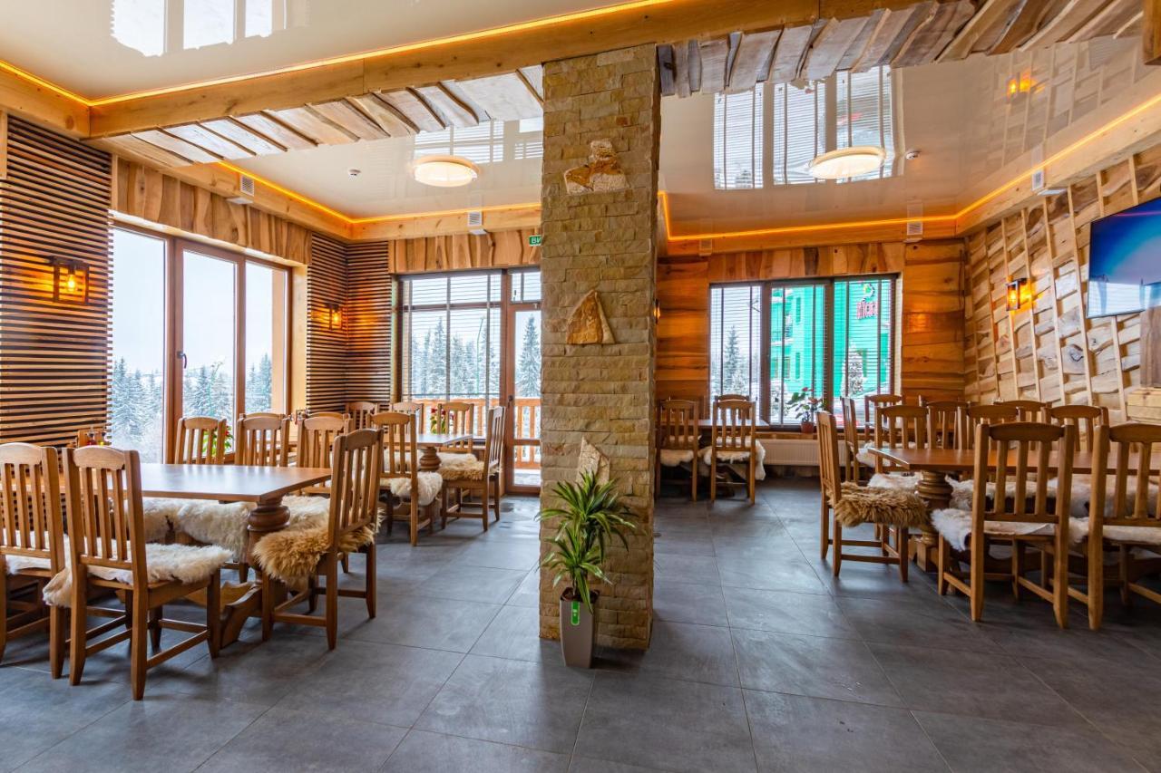 Rich Oak - Готель З Відкритим Панорамний Басейном Yablunytsya Exterior foto