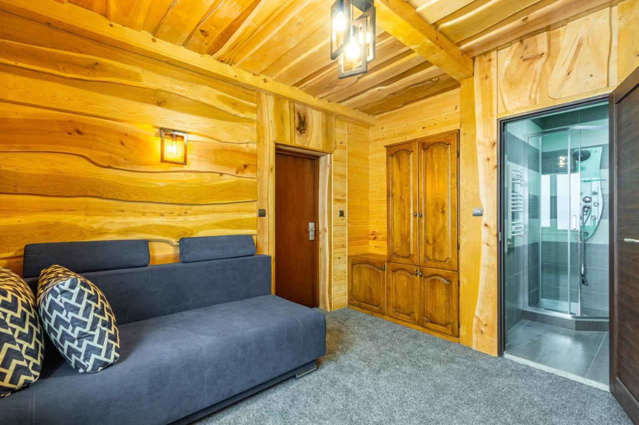 Rich Oak - Готель З Відкритим Панорамний Басейном Yablunytsya Exterior foto