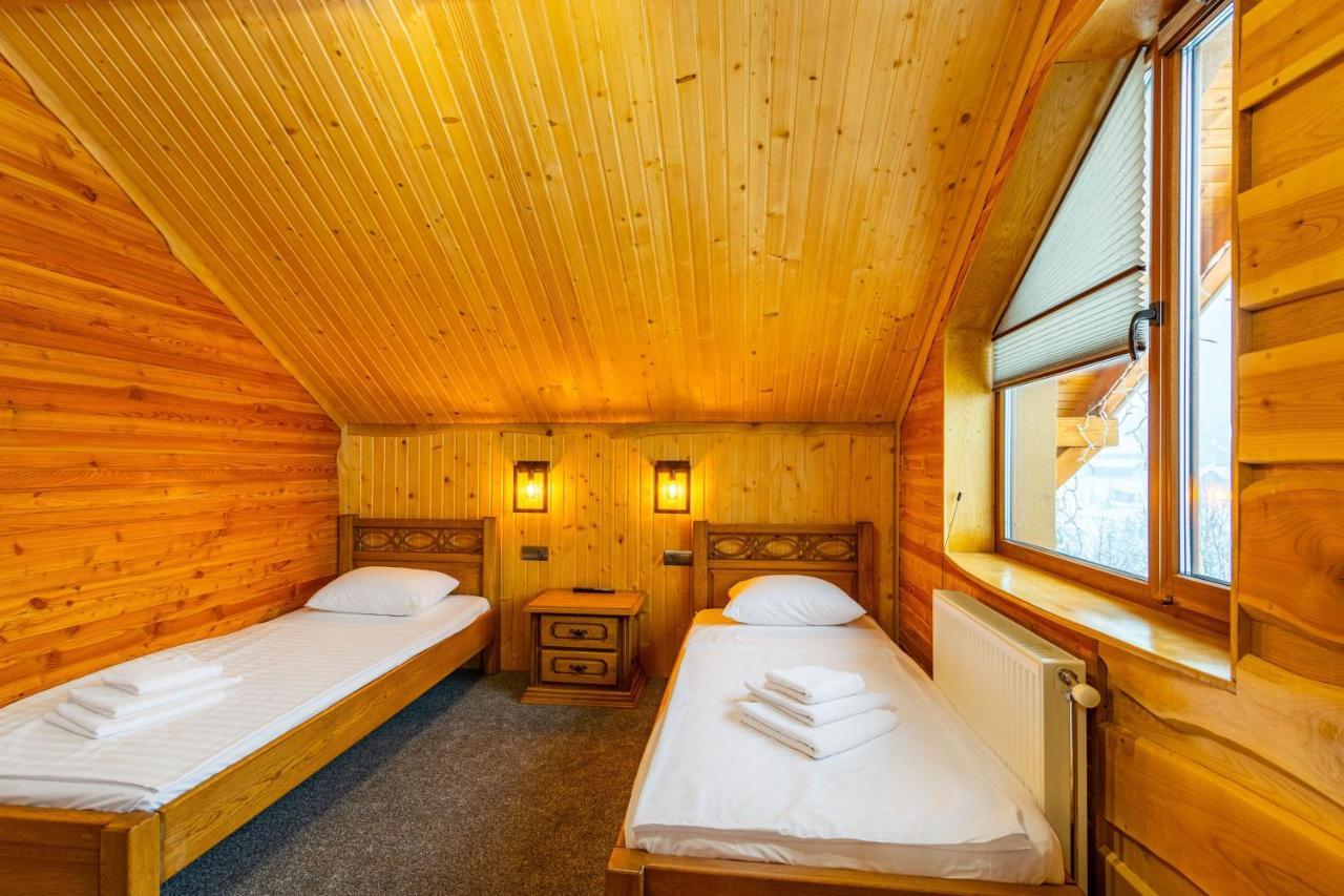 Rich Oak - Готель З Відкритим Панорамний Басейном Yablunytsya Exterior foto