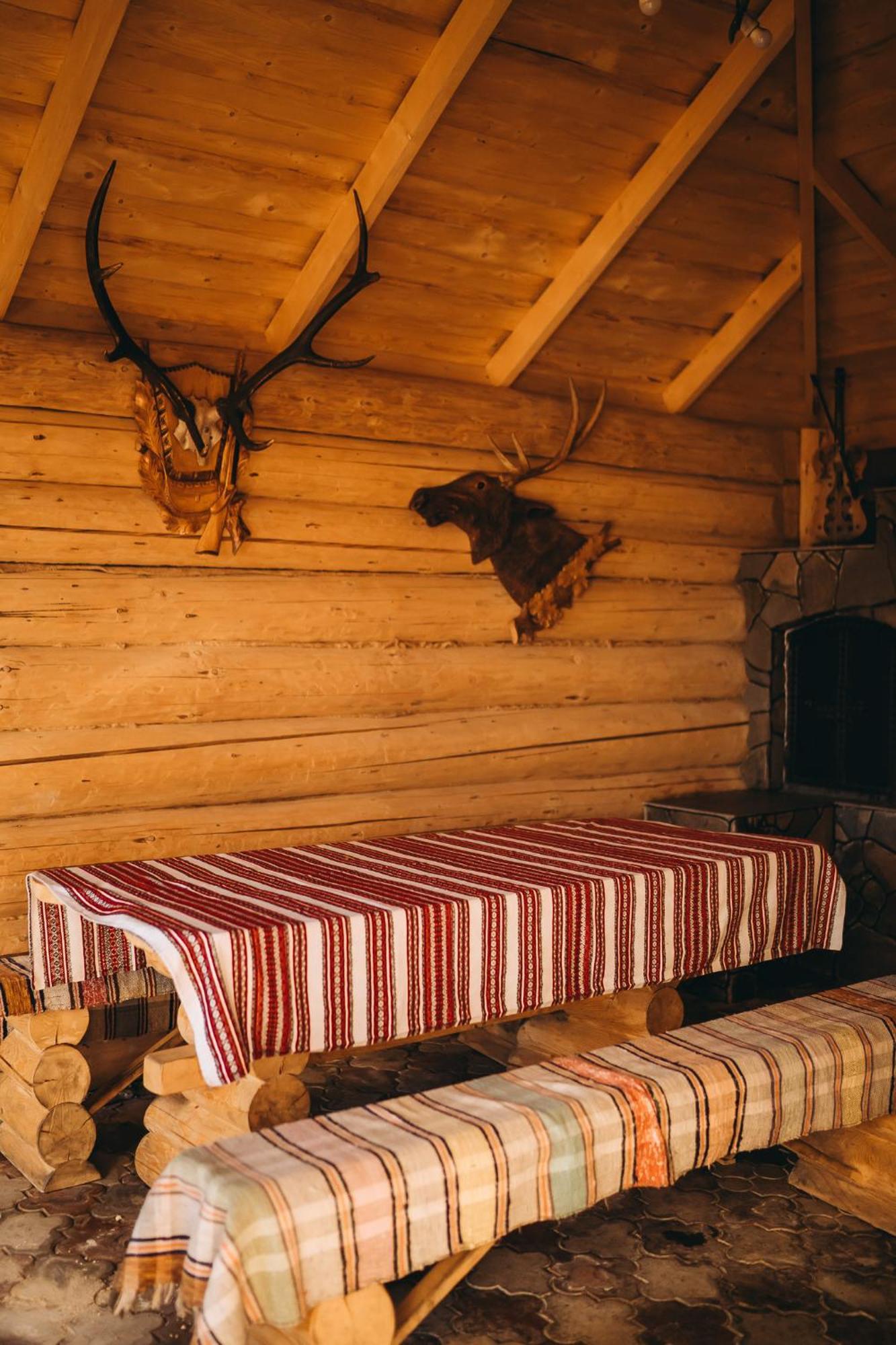Rich Oak - Готель З Відкритим Панорамний Басейном Yablunytsya Exterior foto