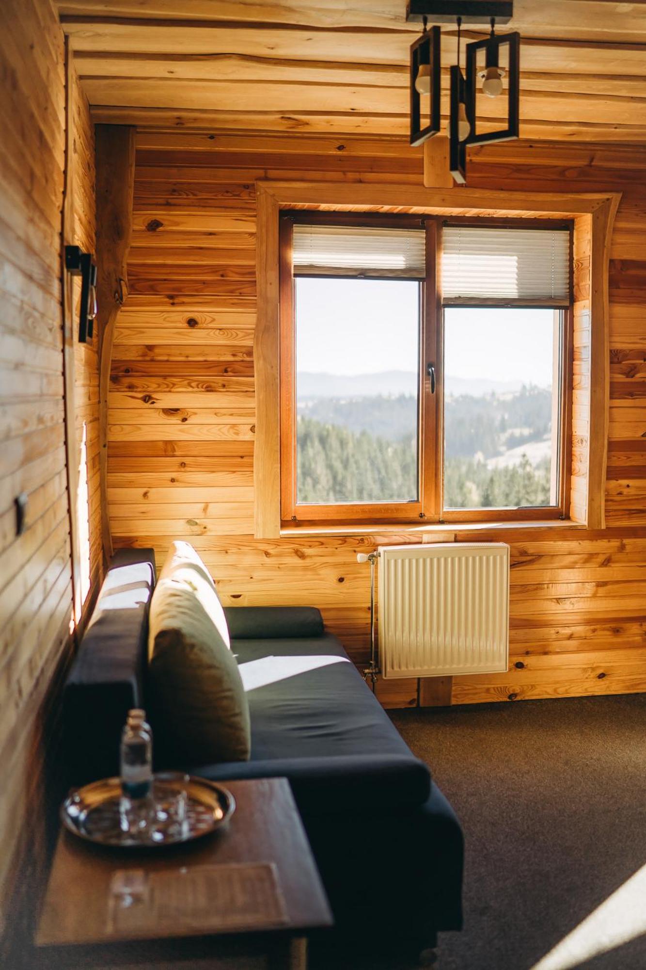 Rich Oak - Готель З Відкритим Панорамний Басейном Yablunytsya Exterior foto