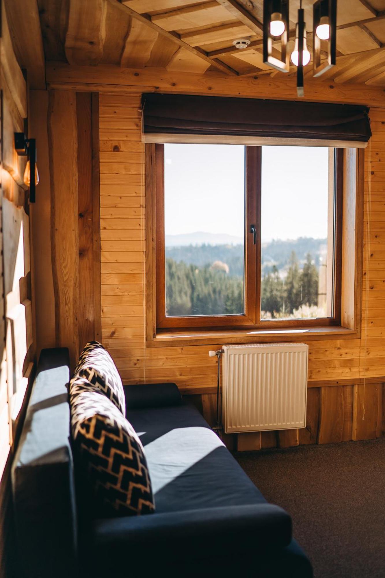 Rich Oak - Готель З Відкритим Панорамний Басейном Yablunytsya Exterior foto